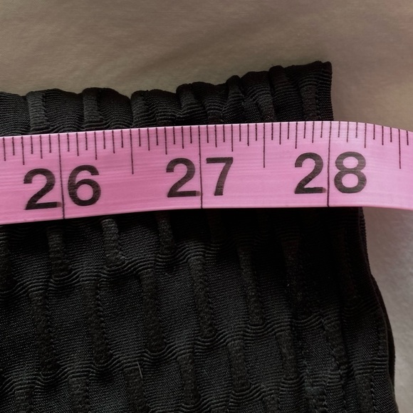 🆕 SEASUM Scrunch Butt Leggings - Small - Picture 7 of 15